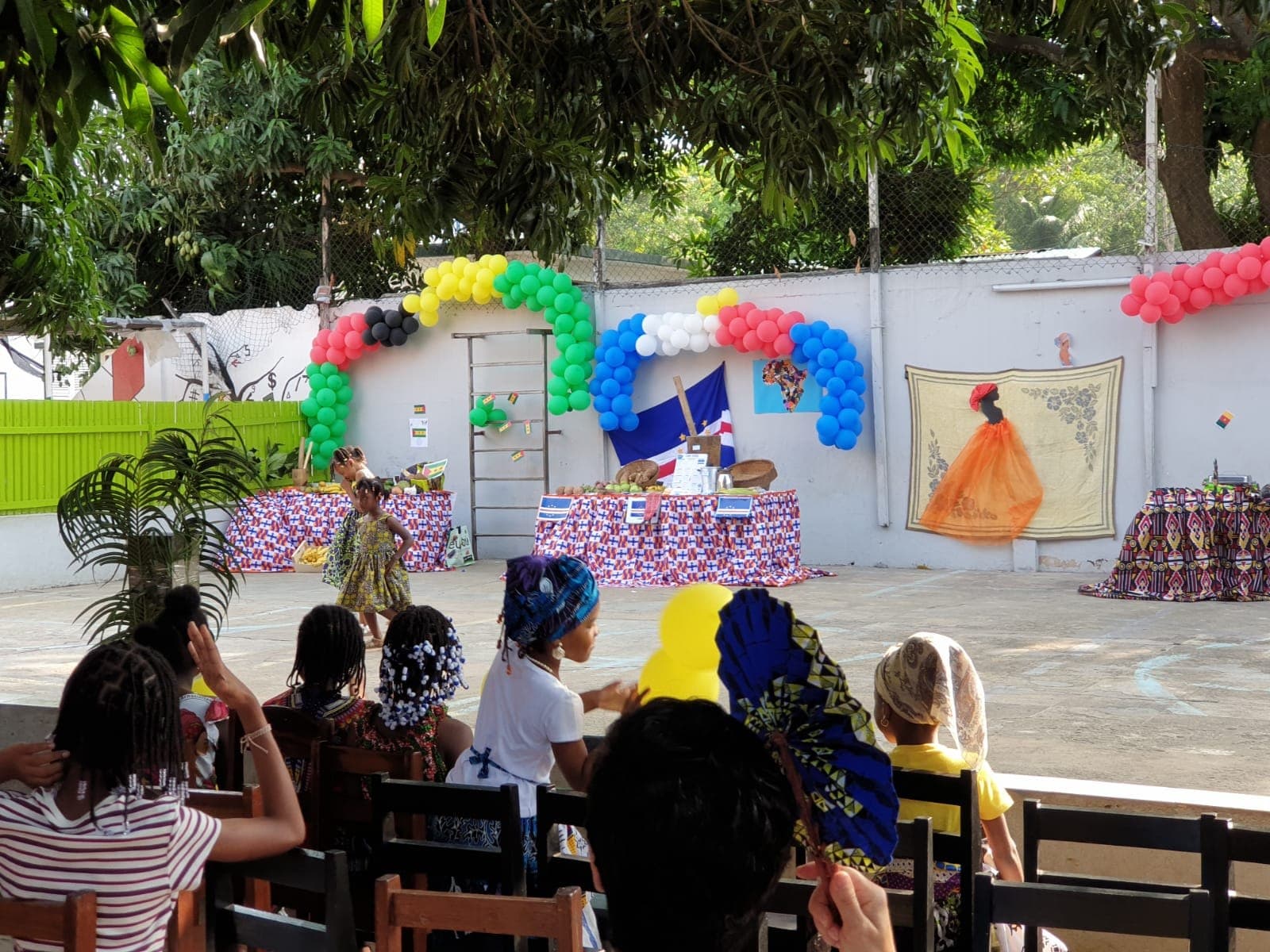 Espaço preparado para uma atividade cultural da escola